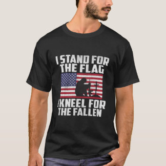 Camiseta Me mantengo firme por la bandera, me arrodillo por