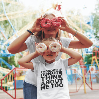 Camiseta ME PREGUNTO SI DONUTS PIENSA EN MÍ TAMBIÉN Camiset