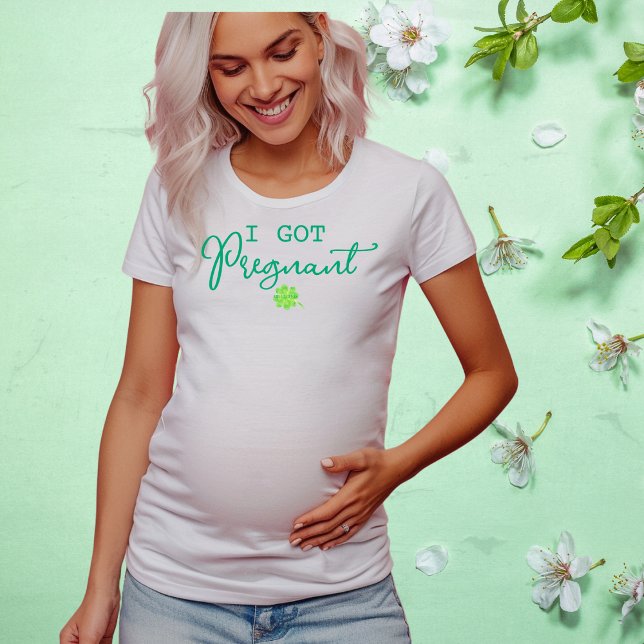 Camiseta Me quedé embarazada invitación de bebé casada (I got pregnant Matching baby announcement T-Shirt)