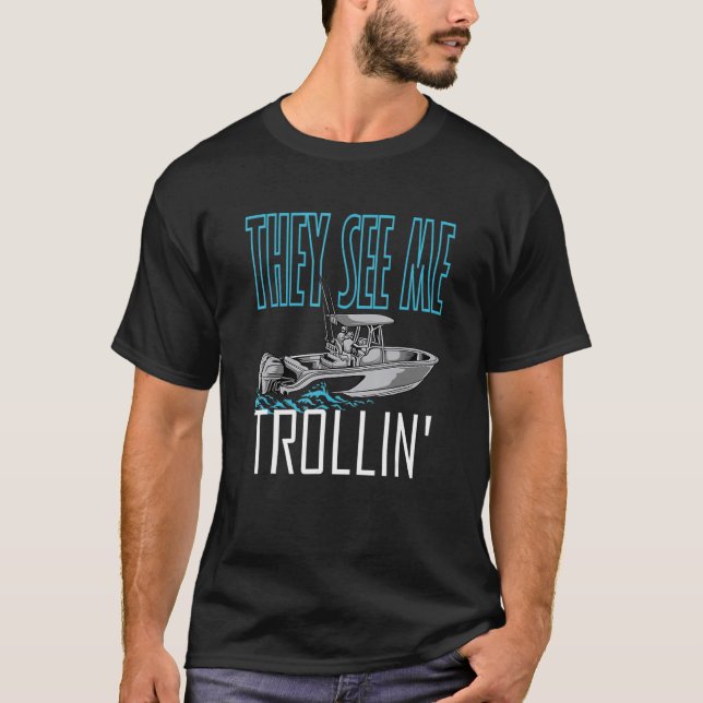 Camiseta Me Ven En Bote Familia Pescando Trolli (Anverso)