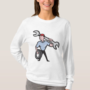 Camiseta Mecánico Con Llave Y Neumático De La Toma De Neumá