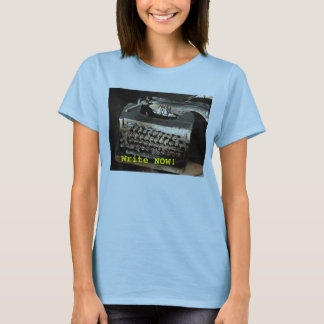 Camiseta mecanografíe al escritor