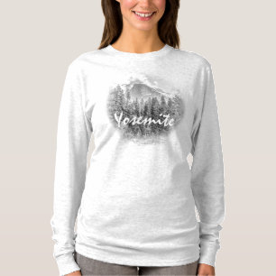 Camiseta Media casa de Yosemite en invierno con texto yosem