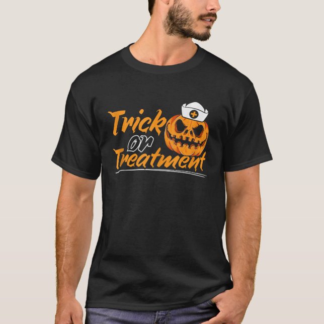 Camiseta Médica Médico De Halloween Trick O Tremendo (Anverso)