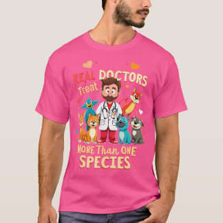Camiseta Médicas reales tratan a más de una especie de vete