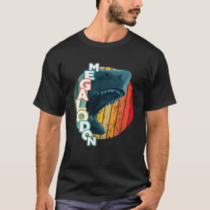 Camiseta Megalodon Big Scary Shark