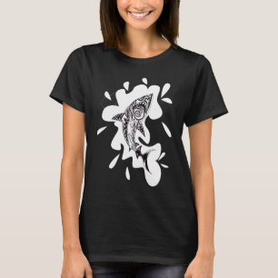Camiseta Meh blanco y negro con cuadros de tiburón exótico