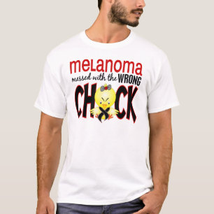 Camiseta Melanoma ensuciado con el polluelo incorrecto