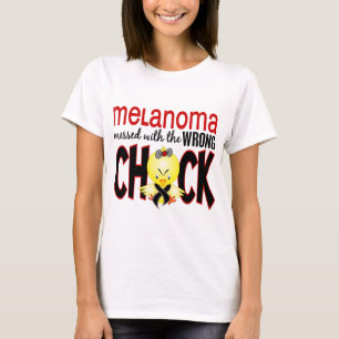 Camiseta Melanoma ensuciado con el polluelo incorrecto