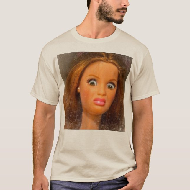 Camiseta Meme de cara de muñeca asquerosa divertida (Anverso)