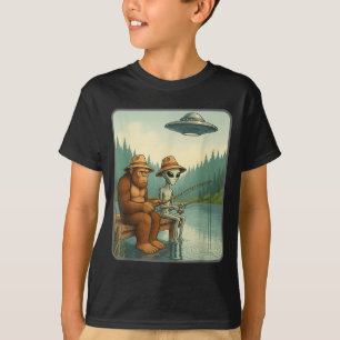 Camiseta Meme divertido de Bigfoot y alienígenas pescando O