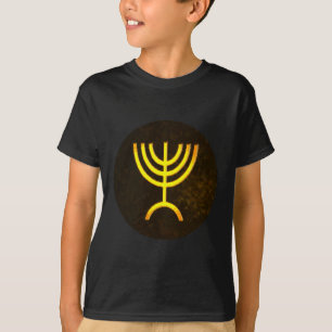 Camiseta Menorah Flame