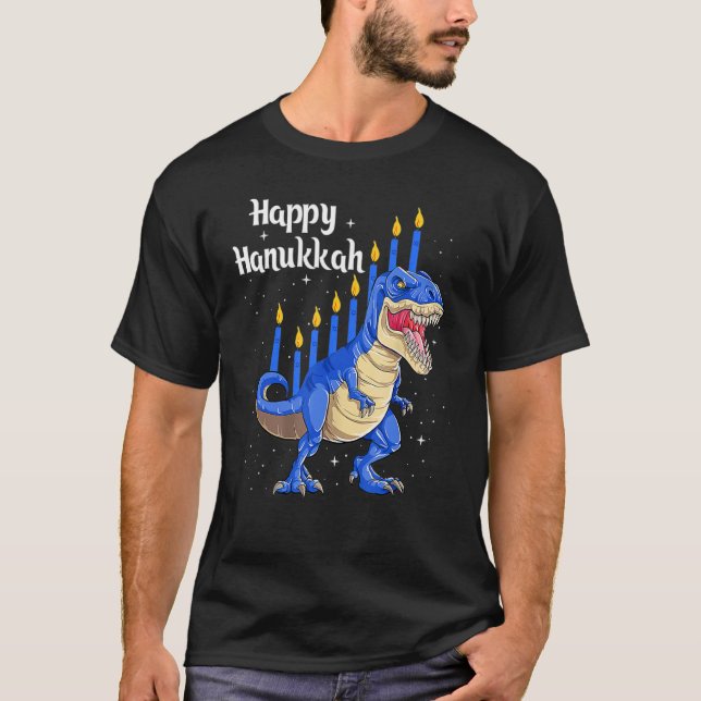 Camiseta Menorasauro Rex Dinosaur Chanukkah Happy Hanukkah (Anverso)