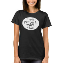 Menos Perfecto, Más Real – Minimalista Negro