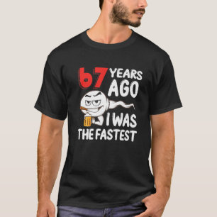 Camiseta Mens 67Th Birthday Gag Sperm. 67 Years Of Awesome