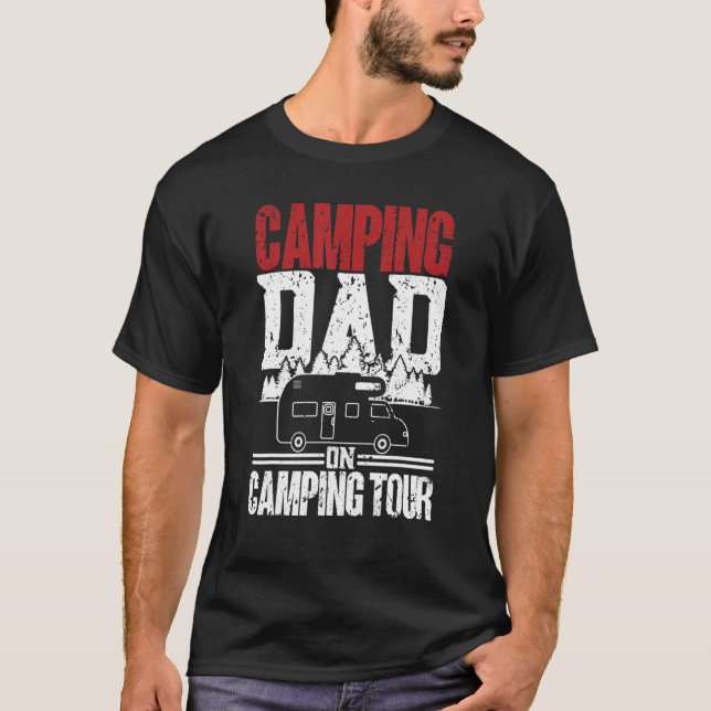 Camiseta Mens Camping Dad On Tour  Camper Caravan  Camping (Anverso)