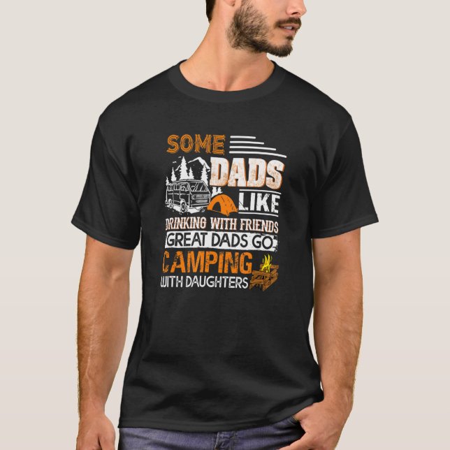 Camiseta Mens Camping Dad Papa Daddy Great Dads Go Camping (Anverso)