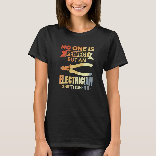 Camiseta Mens  Electronics Technician Joke for Electricians (Anverso)