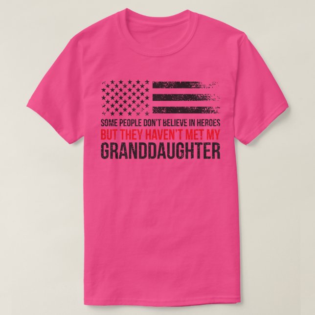 Camiseta Mens Firewoman Grandfather Of A Firefighter Grandp (Diseño del anverso)