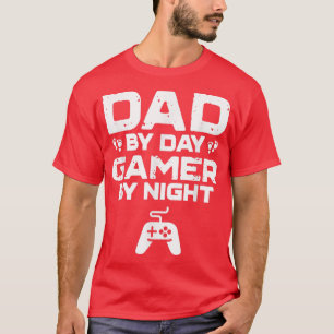 Camiseta Mens Funny Fathers Day Dad By Day Gamer By Night