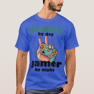 Camiseta Mens Funny Idea For Gamer DadsDaddy By Day Gamer B