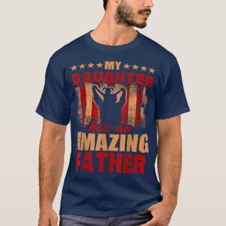 Camiseta Mens Gift For Fathers Day Tee My Daughter Has Amaz