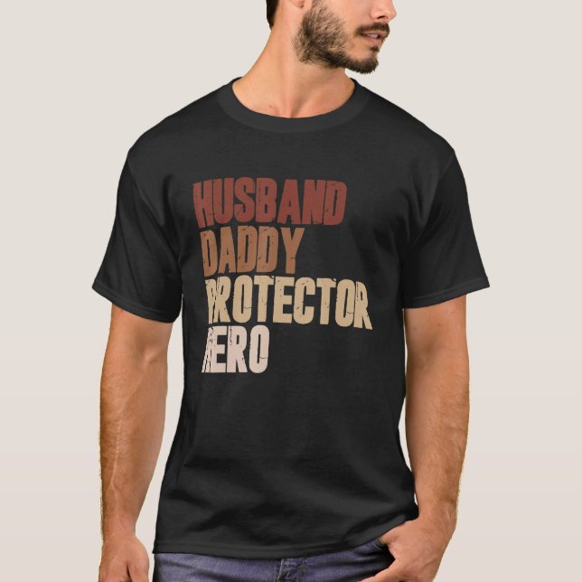 Camiseta Mens Husband Daddy Protector Hero Father's Day Cam (Anverso)