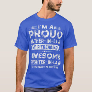 Camiseta Mens Im A Proud Father In Law Of A Freaking Awesom