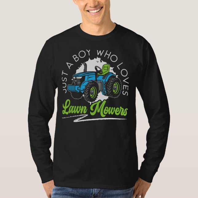 Camiseta Mens Just A Boy Who Loves Lawn Mowers Mowing Garde (Anverso)