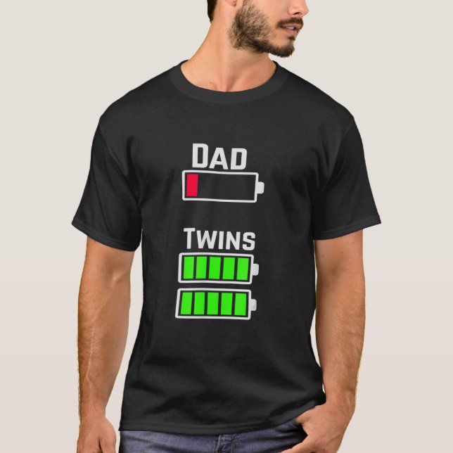 Camiseta Mens Mens Mens Tired Twin Dad Carga de batería baj (Anverso)