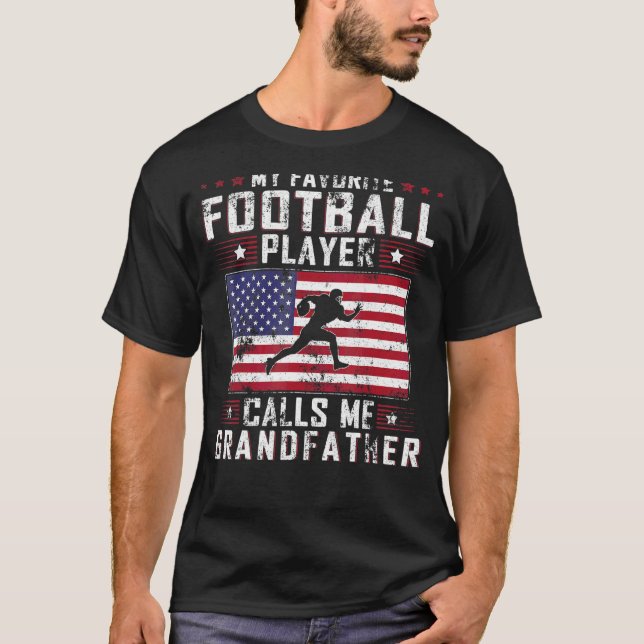Camiseta Mens Mi jugador favorito de fútbol me llama abuelo (Anverso)