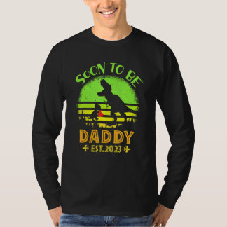 Camiseta Mens Promoted to Daddy 2023 Soon To Be Dad 2023