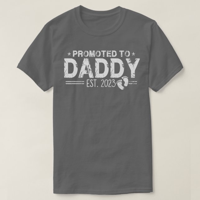 Camiseta Mens Promoted To Daddy Est  (Diseño del anverso)