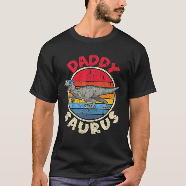 Camiseta Mens Saurus Daddy I Velociraptor I Familia Coincid (Anverso)