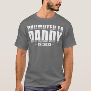 Camiseta Mens vintage Promoted to Daddy 2023 Pregnancy Fath