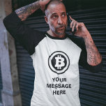 Camiseta Mensaje de Personalizado de logotipo de bitcoin ne<br><div class="desc">Añade tu propio eslogan o mensaje personalizado a este gráfico que incluye un logo de Bitcoin en negro con tu texto debajo en letras negras coincidentes.</div>