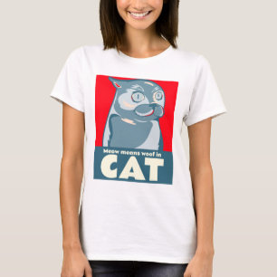 Camiseta Meow significa woof en una cita graciosa del gato