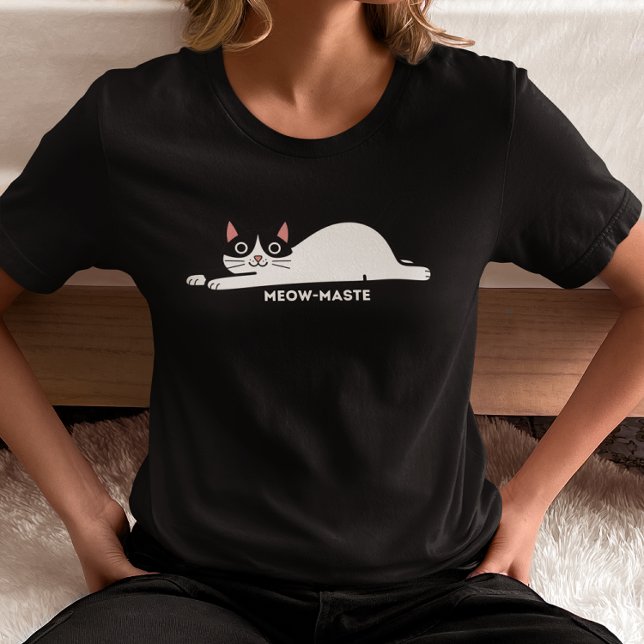 Camiseta Meowmaste Cat – Funny Yoga-Inspired Cute Cat  (Subido por el creador)