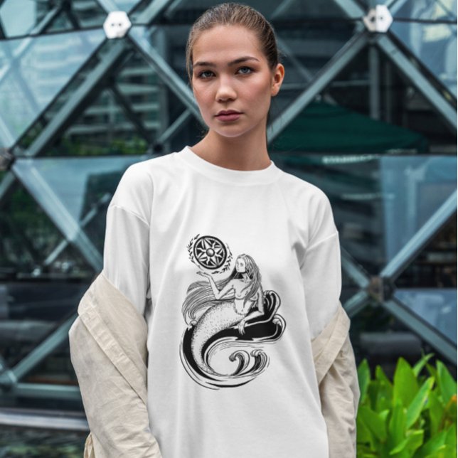 Camiseta Mermaid Dark Art Nouveau (Subido por el creador)