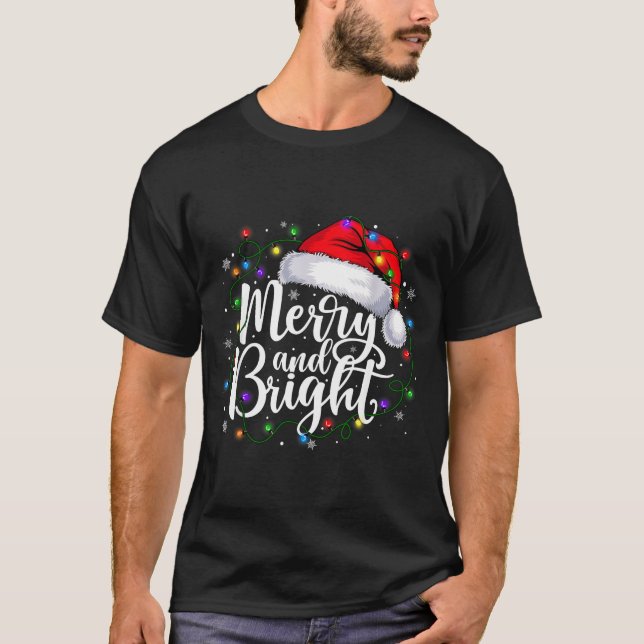 Camiseta Merry And Bright Christmas Lights Santa Hat Xmas H (Anverso)