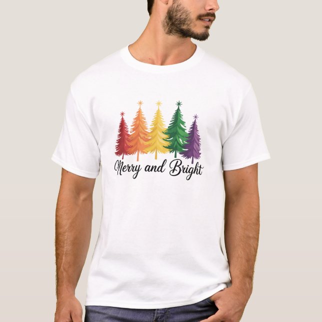 Camiseta Merry And Bright Rainbow Christmas Tree Gay LGBTQ  (Anverso)