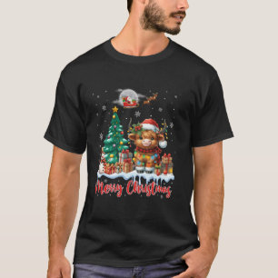 Camiseta Merry Christmas Cute Highland Cow Santa Highland C