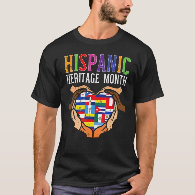 Camiseta Mes de la Herencia Hispana Manos Banderas del Cora (Anverso)