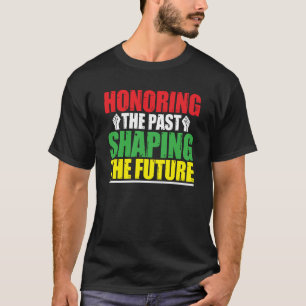 Camiseta Mes de la historia negra honrando la forma del pas