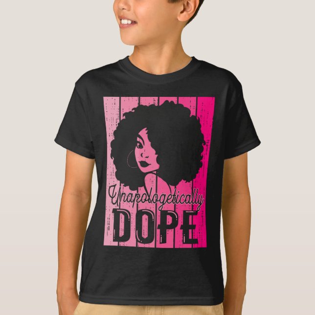 Camiseta Mes de la Historia Negra Rosa Sin Disculpas Droga (Anverso)