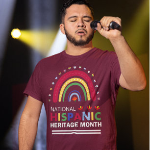 Camiseta Mes del patrimonio hispano: arcoiris y banderas