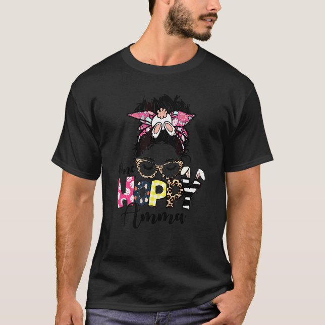 Camiseta Messy Bun Bunny One Hoppy Leopardo de Amma Feliz G (Anverso)