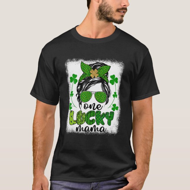 Camiseta Messy Bun Leopard St Patrick's Day One Lucky Mama (Anverso)