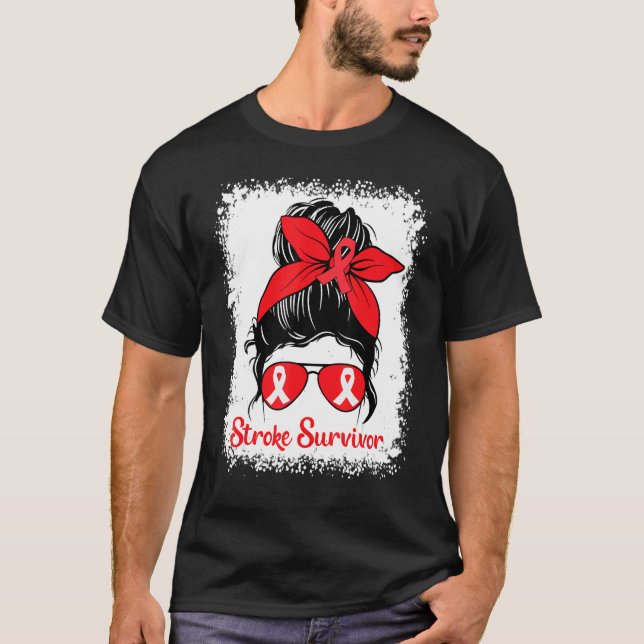 Camiseta Messy Bun Stroke Survivae Awareness Red Ribbon Bra (Anverso)