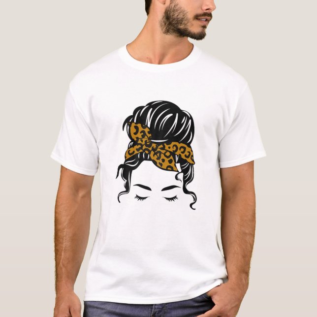 Camiseta Messy Bun Tee Con Leopard Cheetah Pattern Bandana (Anverso)